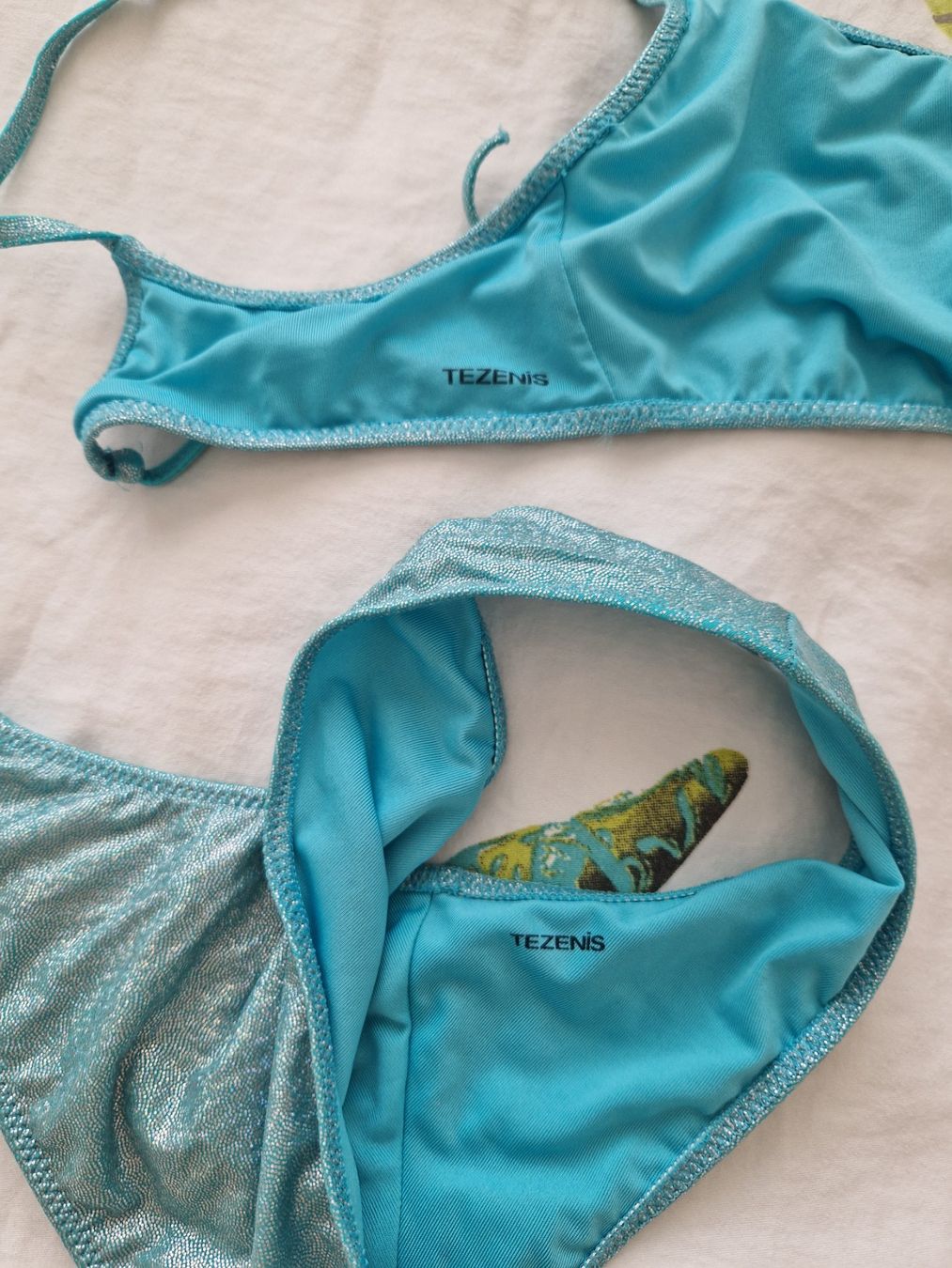 Tezenis Badekleider & Bikinis: Tezenis Bikini glitzernd hellblau Grösse M – Gebraucht aus Erlinsbach SO von ULIKH 3